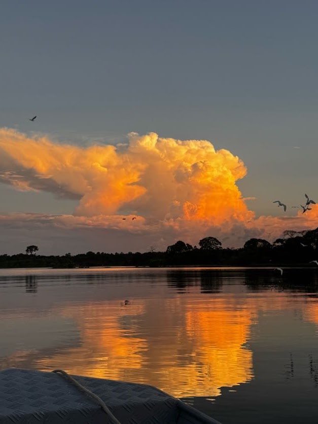 Evening cloud reflected on the water